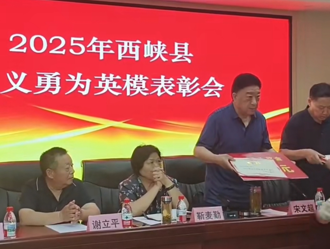 1747882709920524.jpg bb40b38d0055cce8762d8e3dbc68570e_3c98c7f43716aa0904a5faaf52cf1155.jpg